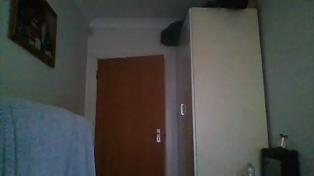 Snapshot of rauncher1 chatting on November 3, 2025, 9:35 am rauncher1 online show from November 3, 2025, 9:35 am