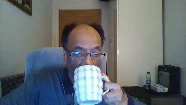 Snapshot of rauncher1 chatting on October 20, 2025, 8:04 am rauncher1 online show from October 20, 2025, 8:04 am