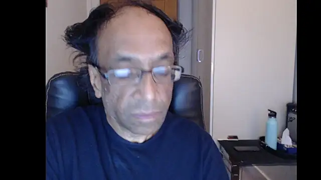 Snapshot of rauncher1 chatting on June 25, 2026, 8:30 am rauncher1 online show from June 25, 2026, 8:30 am