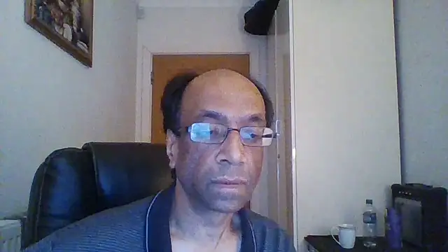 Snapshot of rauncher1 chatting on January 7, 2025, 10:01 am rauncher1 online show from January 7, 2025, 10:01 am