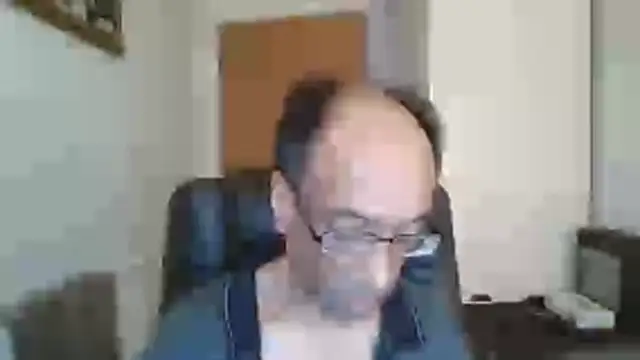 Snapshot of rauncher1 chatting on February 20, 2026, 10:06 am rauncher1 online show from February 20, 2026, 10:06 am