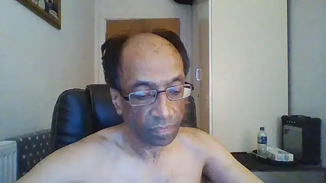 Snapshot of rauncher1 chatting on September 11, 2025, 8:14 am rauncher1 online show from September 11, 2025, 8:14 am