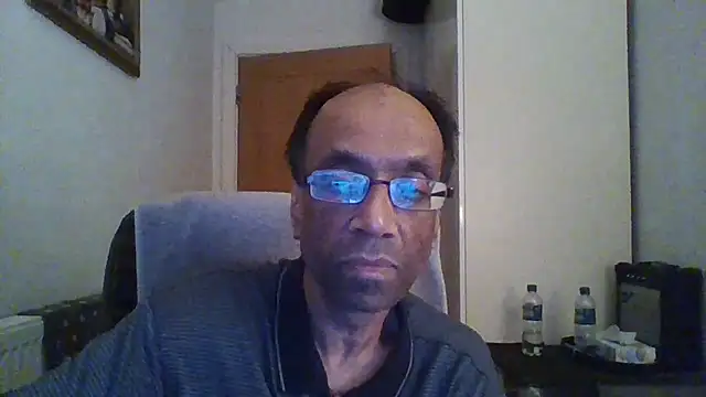 Snapshot of rauncher1 chatting on October 15, 2025, 11:24 pm rauncher1 online show from October 15, 2025, 11:24 pm