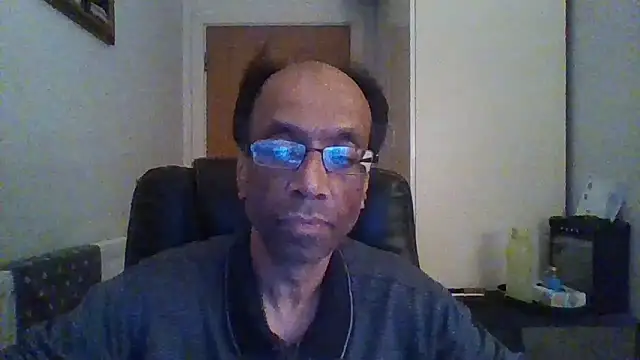 Snapshot of rauncher1 chatting on November 24, 2025, 10:54 pm rauncher1 online show from November 24, 2025, 10:54 pm