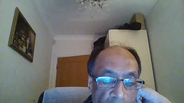 Snapshot of rauncher1 chatting on October 27, 2025, 4:52 pm rauncher1 online show from October 27, 2025, 4:52 pm