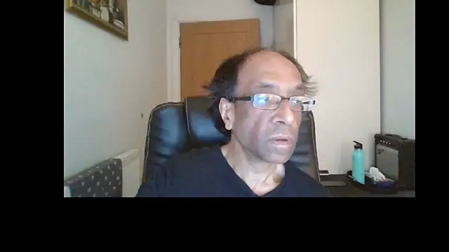 Snapshot of rauncher1 chatting on June 1, 2026, 8:03 am rauncher1 online show from June 1, 2026, 8:03 am