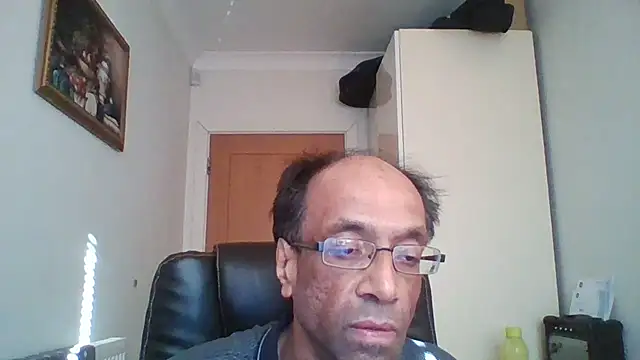 Snapshot of rauncher1 chatting on November 26, 2025, 10:59 am rauncher1 online show from November 26, 2025, 10:59 am