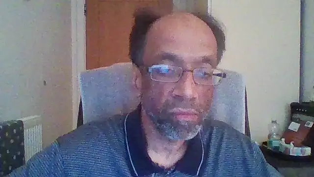 Snapshot of rauncher1 chatting on November 4, 2025, 9:13 am rauncher1 online show from November 4, 2025, 9:13 am