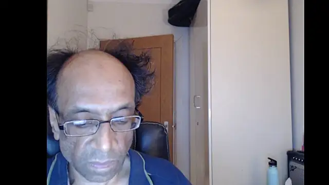 Snapshot of rauncher1 chatting on June 25, 2026, 8:58 pm rauncher1 online show from June 25, 2026, 8:58 pm