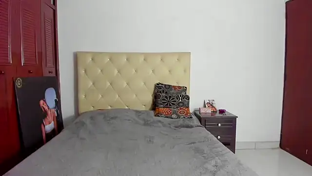 LUISSA  online show from October 11, 2025, 12:33 am