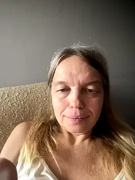 Susanel online show from October 11, 2025, 10:05 am