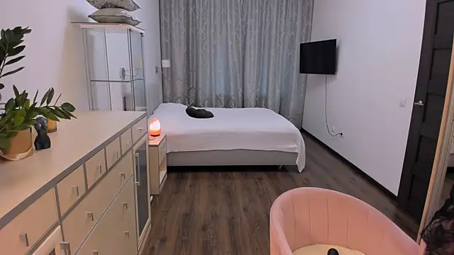 Bianca lala online show from October 5, 2025, 11:23 am