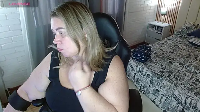 bella savati online show from December 20, 2025, 7:28 pm