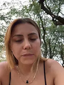 Snapshot of Brittanyrosexx chatting on March 15, 2025, 8:21 pm Brittanyrosexx online show from March 15, 2025, 8:21 pm