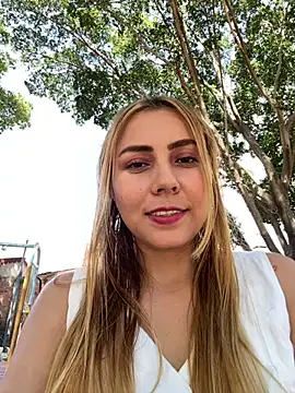 Snapshot of Brittanyrosexx chatting on September 23, 2025, 7:32 pm Brittanyrosexx online show from September 23, 2025, 7:32 pm