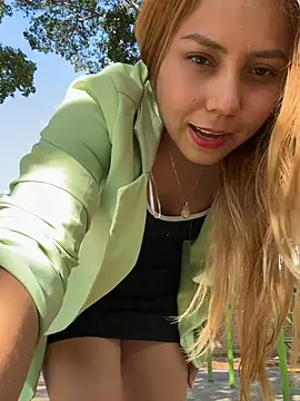 Snapshot of Brittanyrosexx chatting on October 4, 2025, 8:21 pm Brittanyrosexx online show from October 4, 2025, 8:21 pm