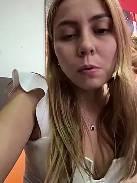 Snapshot of Brittanyrosexx chatting on February 23, 2026, 7:58 pm Brittanyrosexx online show from February 23, 2026, 7:58 pm