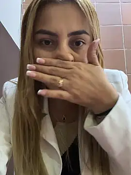 Snapshot of Brittanyrosexx chatting on March 4, 2026, 8:38 pm Brittanyrosexx online show from March 4, 2026, 8:38 pm