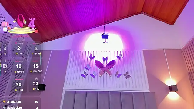 chantall1375 online show from March 13, 2025, 11:27 pm