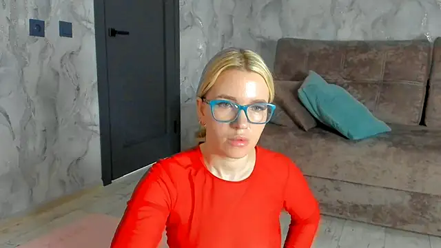 succubus online show from April 1, 2026, 6:26 am