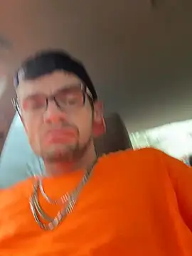 cumgitsumdic online show from April 10, 2026, 1:29 pm