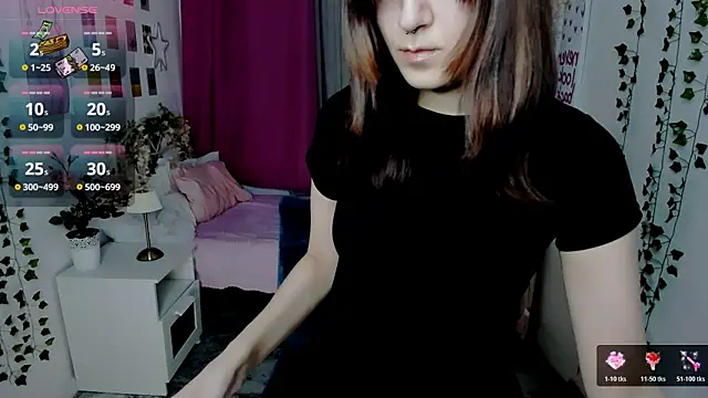 Alexa Lexi  online show from April 15, 2026, 10:32 am