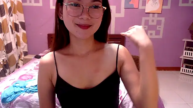 Snapshot of Sweety_Aria chatting on October 23, 2025, 8:24 am Sweety Aria online show from October 23, 2025, 8:24 am