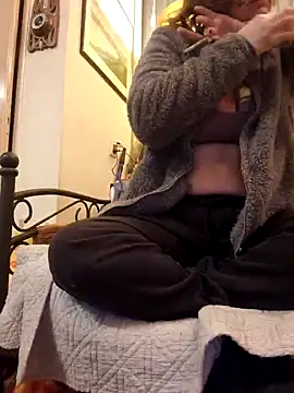 Snapshot of Cutegirlforyou chatting on January 18, 2025, 7:17 am Cutegirlforyou online show from January 18, 2025, 7:17 am