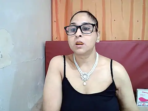 Indiankushy online show from October 1, 2025, 4:33 pm