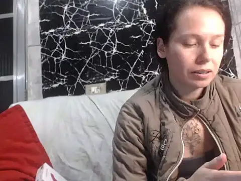 Venusluxodomme online show from May 28, 2026, 3:14 am