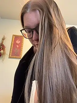 PussiesnCream  online show from March 9, 2026, 6:33 pm