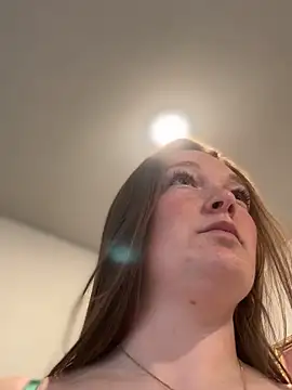 Snapshot of PussiesnCream_ chatting on March 13, 2025, 3:50 pm PussiesnCream online show from March 13, 2025, 3:50 pm