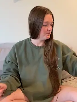 Snapshot of PussiesnCream_ chatting on October 8, 2025, 7:03 pm PussiesnCream online show from October 8, 2025, 7:03 pm