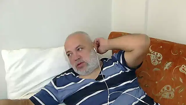husoizmir online show from January 17, 2026, 11:03 am