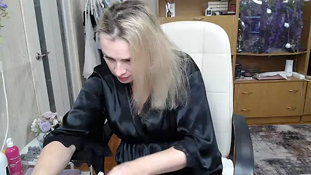 Mika Passion online show from September 20, 2025, 8:08 am