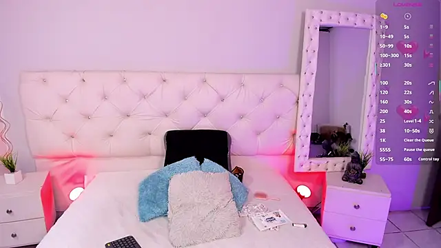 ximena slut 21 online show from October 2, 2025, 4:05 am