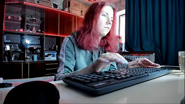 Snapshot of pa1e_pr1ncess chatting on March 17, 2025, 6:51 am pa1e pr1ncess online show from March 17, 2025, 6:51 am