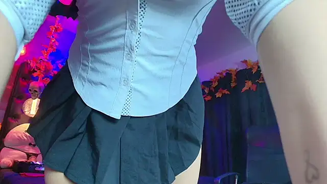 AlexHoe  online show from September 15, 2025, 7:03 pm