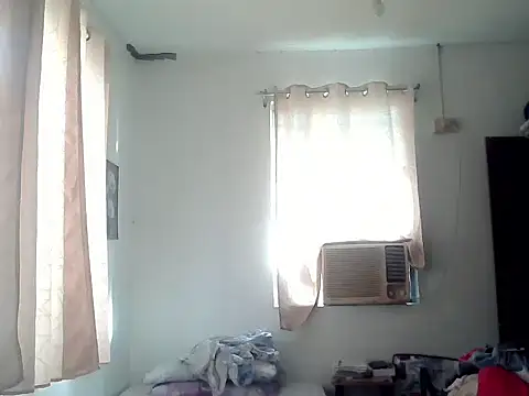 bigcockkyla online show from February 14, 2026, 11:27 pm