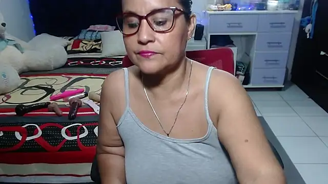 pervert mommy  online show from April 4, 2026, 10:55 am