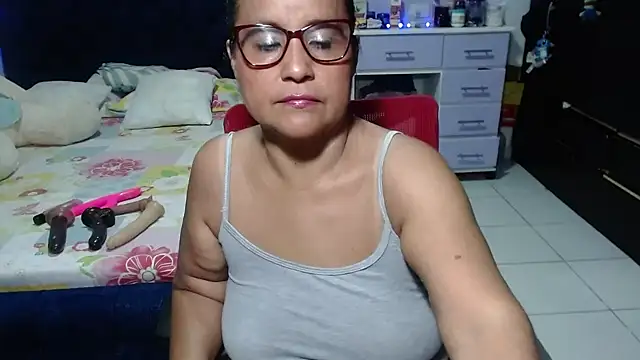 pervert mommy  online show from February 9, 2026, 9:51 am