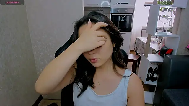 AyaMoon online show from September 17, 2025, 6:26 am