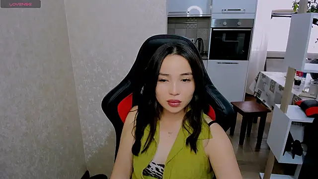 AyaMoon online show from September 26, 2025, 5:03 am