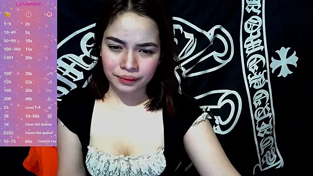  preciousmoira  online show from June 16, 2026, 11:21 am