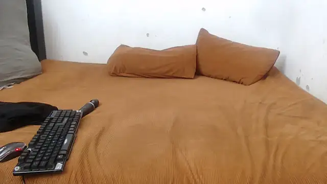 XHotJuicyBootyXX online show from March 22, 2025, 8:18 am