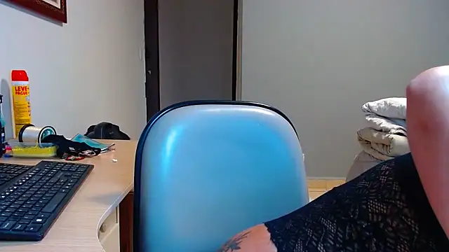 BumbumGigante online show from April 7, 2026, 10:28 am