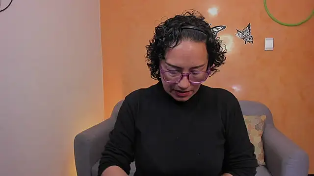 scarlet wet online show from April 17, 2026, 11:07 pm