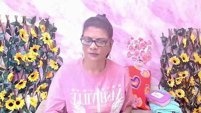 IndianAllure online show from December 22, 2025, 5:29 am