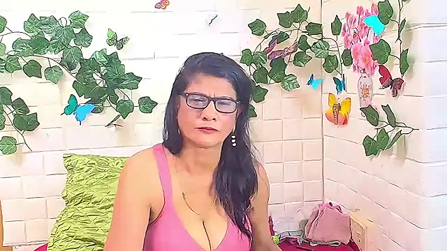 IndianAllure online show from September 9, 2025, 5:50 am