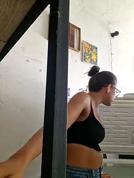 DAELAA online show from September 8, 2025, 6:07 pm